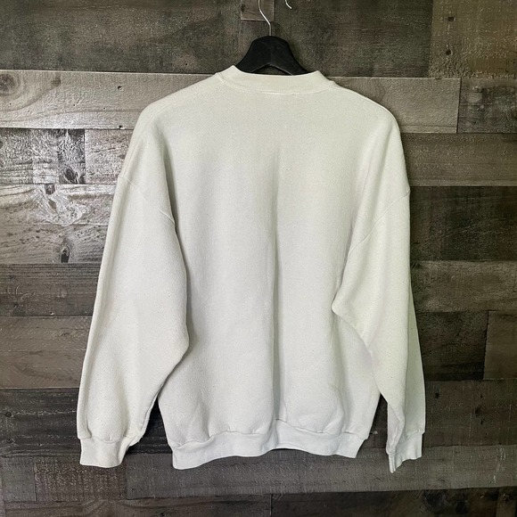 SOLD Winnie The Pooh VTG Crewneck Large - Picture 2 of 2